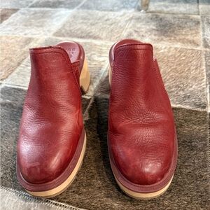 Sorel cinnamon Red Leather Chelsea  Slip-On Clogs